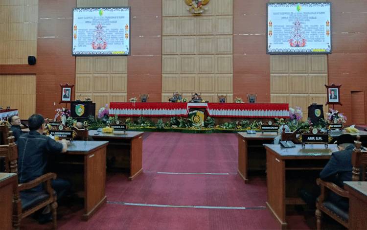 Rapat Paripurna ke-6 DPRD Palangka Raya Bahas Rekomendasi Tindaklanjut Hasil Pemeriksaan BPK