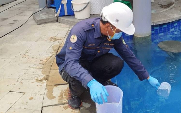 UPTD Laboratorium Lingkungan DLH Palangka Raya Laksanakan Sampling Lapangan ke Beberapa Pelaku Usaha