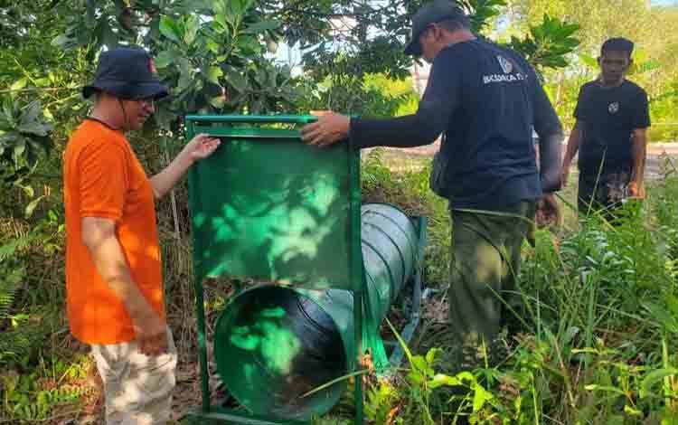 Beruang Tak Lagi Muncul, BKSDA Sampit Tarik Perangkap di Baamang Kotim