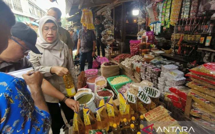Bulog Turun Tangan, Minyakita Mahal di Kalteng Jadi Sorotan Jelang Ramadan