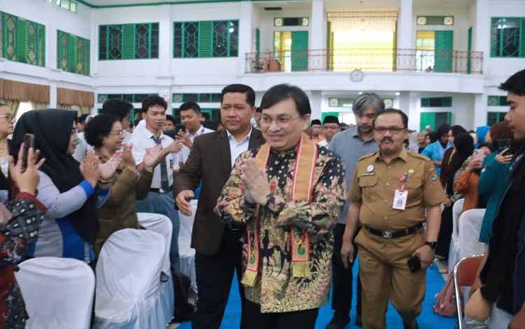 Pemprov Kalteng Dorong Generasi Muda Kembangkan Ekonomi Kreatif Lewat Studium Generale di UIN