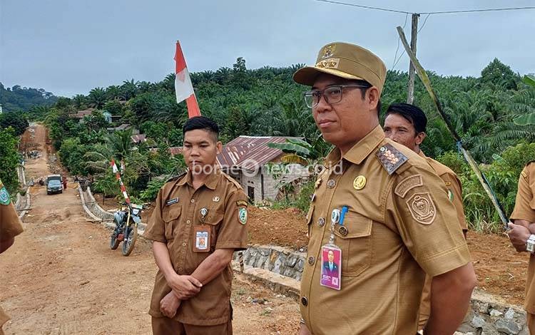 Camat Telaga Antang Apresiasi TMMD ke-127, Dorong Pemerataan Pembangunan Desa