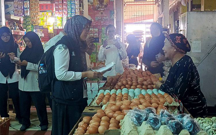 Harga Kebutuhan Pokok di Sampit Naik Menjelang Ramadan, Distribusi Terhambat Gelombang Tinggi