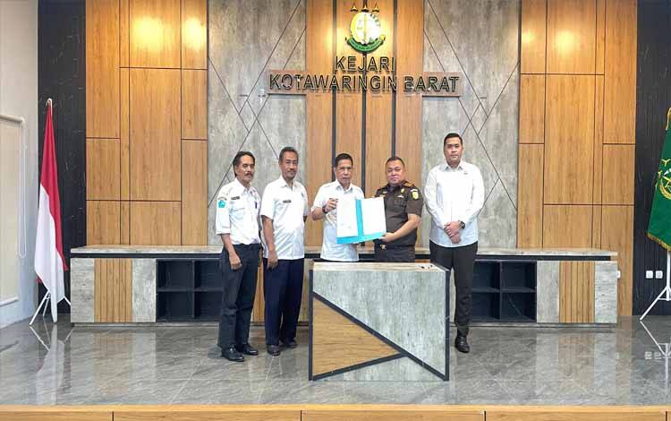 Perumdam Tirta Arut Gandeng Kejari Kobar Perkuat Aspek Hukum