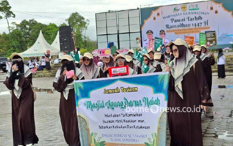 Ribuan Warga di Gunung Mas Ikuti Pawai Tarhib Ramadan 1447 H