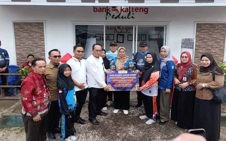 Wabup Kotim Apresiasi CSR Bantu Dunia Pendidikan Berinovasi