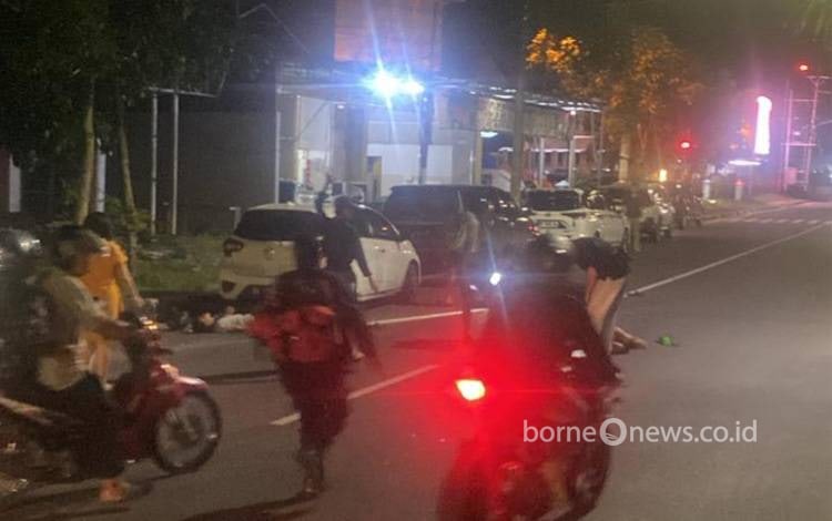 Dua Remaja Terkapar di Jalan Ahmad Yani Kuala Kapuas Kecelakaan Motor Sport