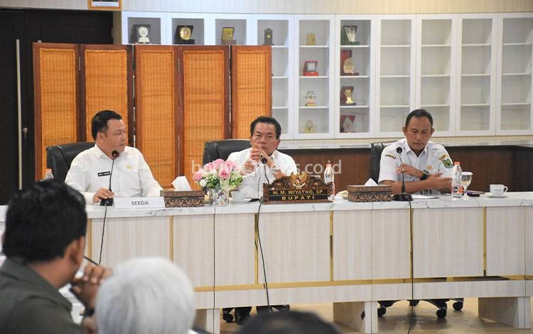 Pemkab Kapuas Tegaskan Tanggung Jawab Perusahaan Cegah Karhutla