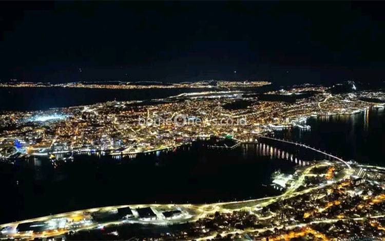 Tromso, Norwegia yang memiliki rutinitas Polar Night dan Midnight Sun. (FOTO: Ernesto Guevara)