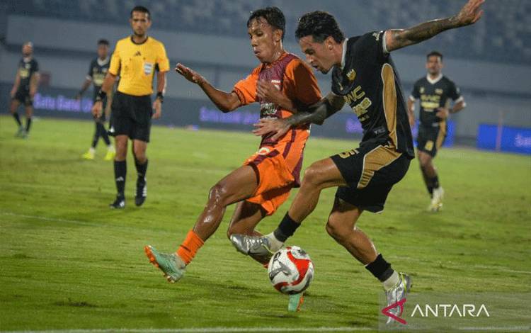 Dewa United Puncaki Klasemen Sementara Setelah Kalahkan PSS Sleman 2-1