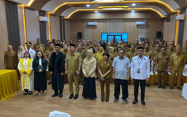 Eddy Raya Samsuri Lantik 27 Pejabat Administrator, Pengawas dan Fungsional