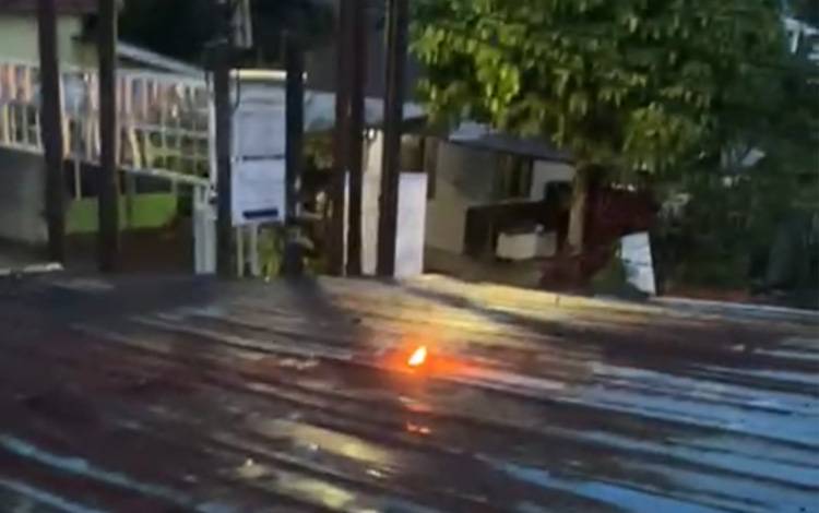 Diduga Gunakan Botol Berisi Bahan Bakar, Percobaan Pembakaran Gegerkan Warga Banjarmasin
