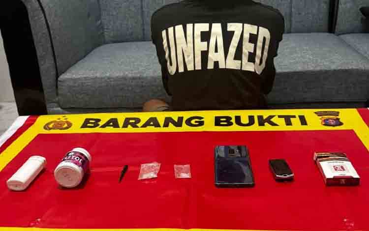 Hasil Pengambangan, Polisi Tangkap Pemasok Sabu di Selat Hilir