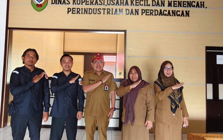 Diskoperindag Seruyan Terima Audiensi MES, Dorong Sertifikat Halal untuk UMKM