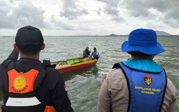 Nelayan 71 Tahun Hilang di Perairan Pulau Sebuku, Tim SAR Gabungan Lakukan Pencarian