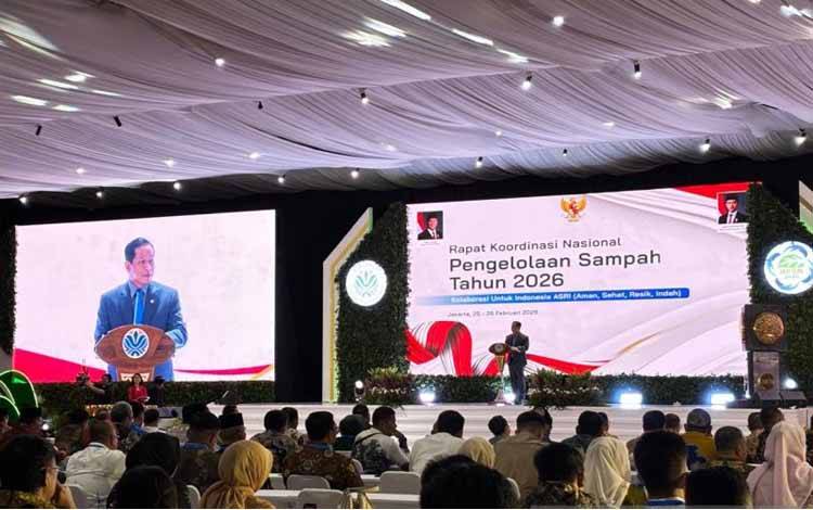 Menteri LH Ingatkan Pemda Bahwa TPA Open Dumping Berakhir pada 2028