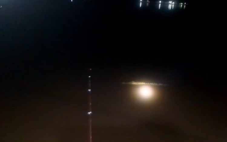 Buaya Muncul Tengah Malam Dekat Permukiman Warga Kuala Kapuas