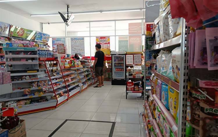 Wacana Pembatasan Alfamart dan Indomaret Tuai Reaksi Warga, Antara Harapan Koperasi dan Kekhawatiran Hilangnya Pekerjaan