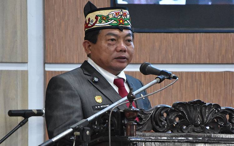 Dari Jalan hingga Taman Publik, Kiprah Bupati Kapuas di Usia 55 Tahun