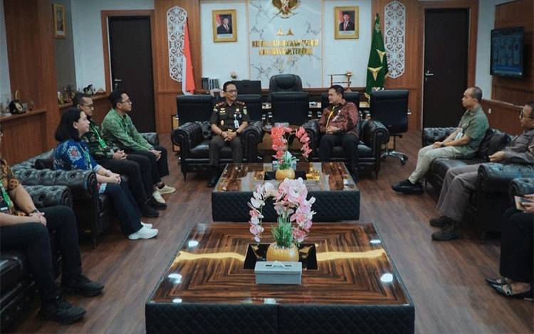 Kejati Kalteng Terima Kunjungan Bulog Kalteng, Sinergi untuk Dukung Ketahanan Pangan
