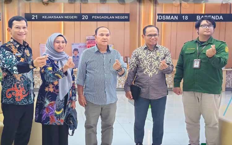 Komisi I DPRD Palangka Raya Lakukan Pengawasan Pelayanan Publik di DPMPTSP