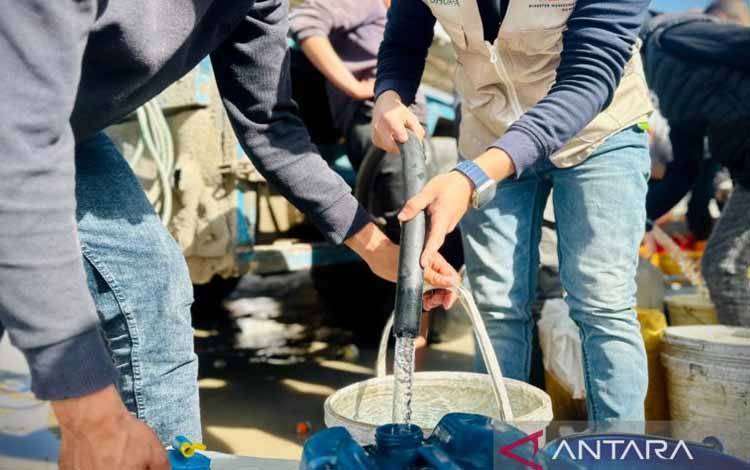 Dompet Dhuafa Salurkan 20 Ribu Liter Air Bersih untuk Warga Palestina