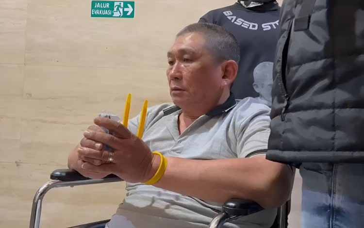 Koko Erwin Digiring ke Bareskrim Polri Usai Ditangkap di Sumut