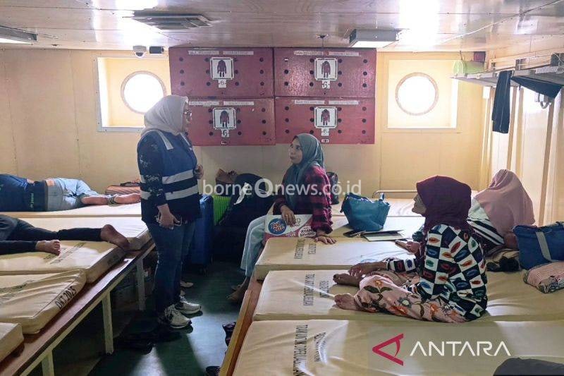 1.917 Penumpang Tercatat, 1.300 Tiket Hampir Habis di Pelabuhan Sampit