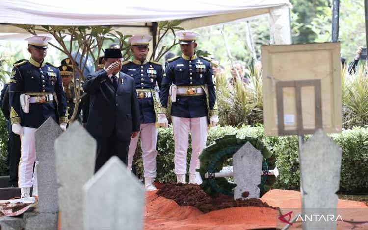 Seskab: Jenderal Try Sutrisno Sepanjang Hidup Mengabdi Kepada Bangsa