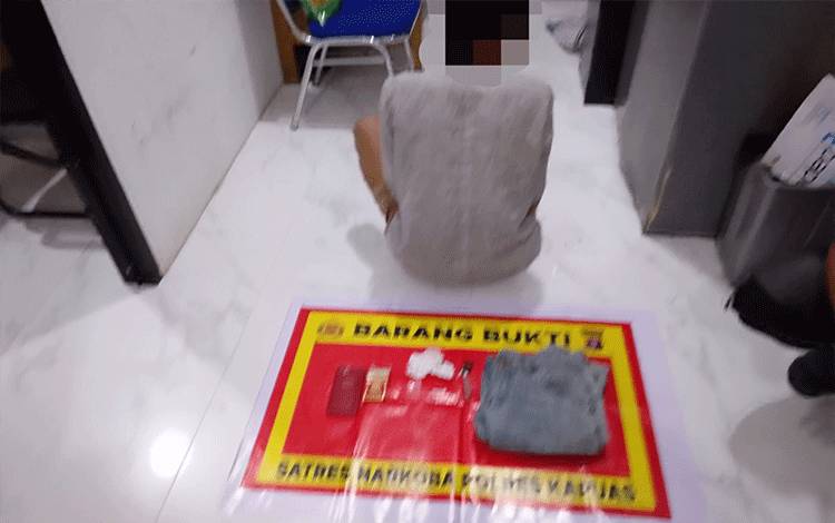 Polres Kapuas Ringkus Pengedar Sabu di Jalan Trans Kalimantan Barimba
