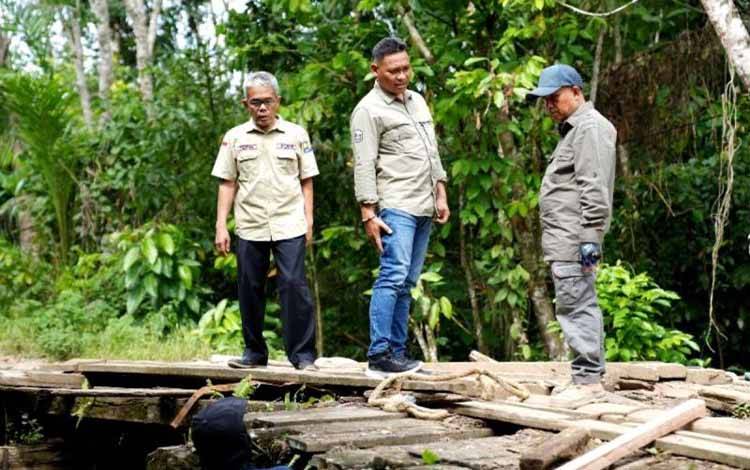 DPUPR Barito Utara Perbaiki Jalan Rusak Akses Batu Raya, Mobilitas Warga Jadi Prioritas