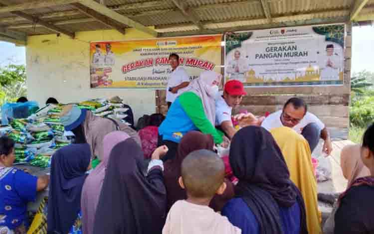 Gerakan Pasar Murah Diserbu Warga Desa Palih Baru