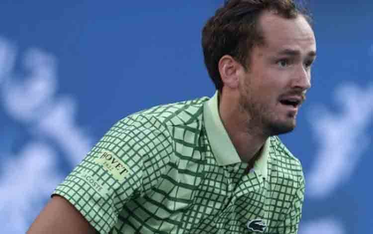 Medvedev Tempuh Perjalanan Tak Biasa dari Dubai ke Indian Wells