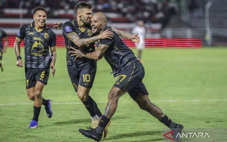 Malut United dan PSM Makassar Berbagi Satu Poin di Ternate