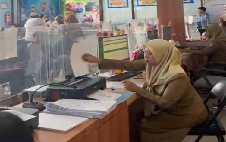 Pelayanan Administrasi Disdukcapil Kotim Selama Ramadan 2026 Tetap Berjalan Maksimal