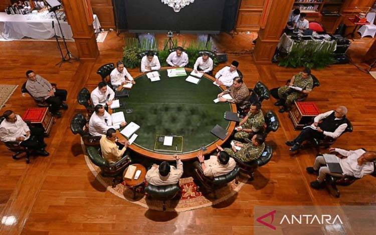 Prabowo Pimpin Ratas di Hambalang Bahas Swasembada Pangan dan Kesiapan Lebaran