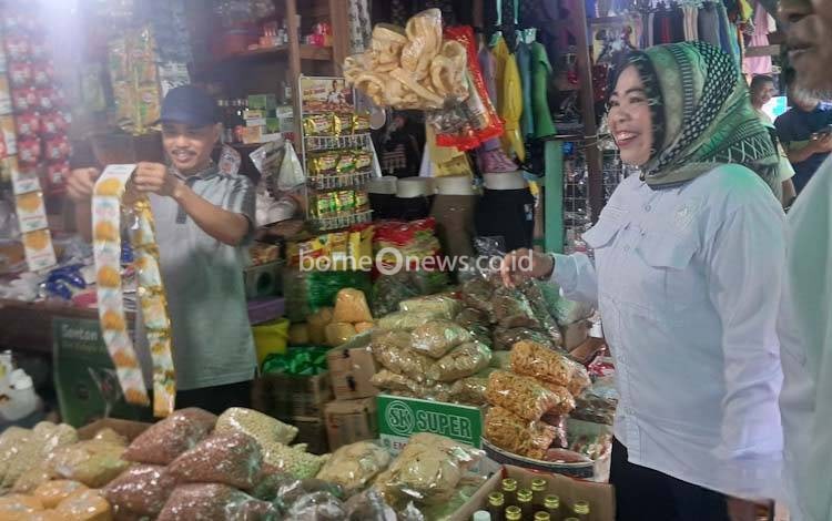 Bupati Kobar Imbau Masyarakat Tidak Panic Buying Jelang Lebaran