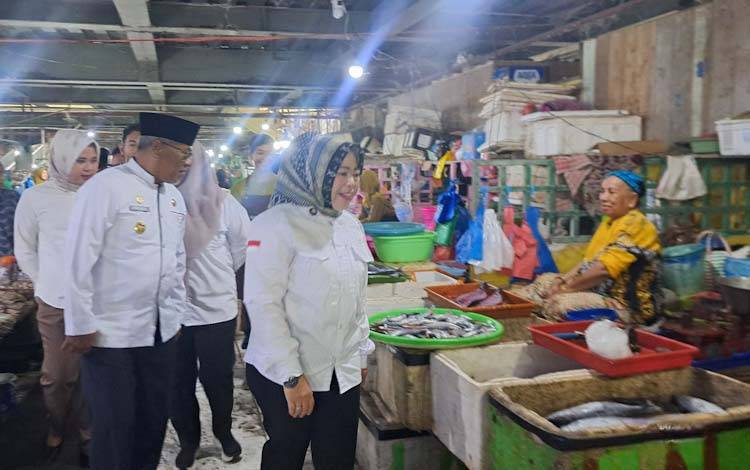 Bupati Kobar: Monitoring Pasar Jadi Bagian Upaya Kendalikan Inflasi Daerah