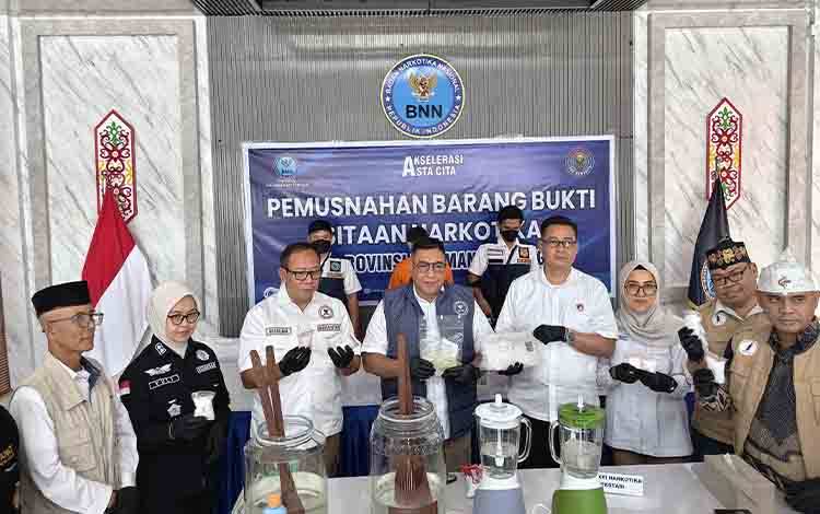BNNP Kalteng Musnahkan 1,8 Kg Sabu dan Ratusan Ekstasi Hasil Pengungkapan di Kotim