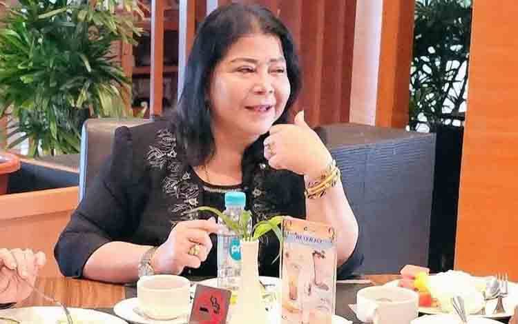 Wakil Ketua II DPRD Palangka Raya, Nenie Adriati Lambung. (FOTO: MARINI)