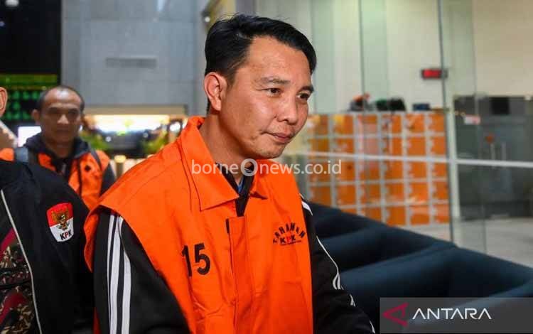 KPK Tahan Bupati Rejang Lebong dan 4 Tersangka Lain hingga 30 Maret 2026