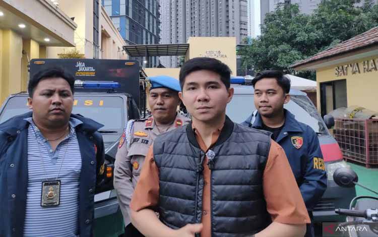 Seorang Wanita jadi Korban Penipuan Bisnis Raket Padel Rp300 Juta