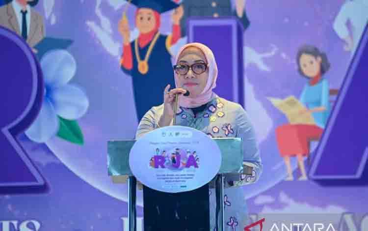 Menteri Pemberdayaan Perempuan dan Perlindungan Anak Arifah Fauzi dalam acara peringatan Hari Perempuan Internasional 2026 yang diselenggarakan oleh Farid Nila Moeloek (FNM) Society dan Takeda Indonesia, di Jakarta. ANTARA/HO-KemenPPPA