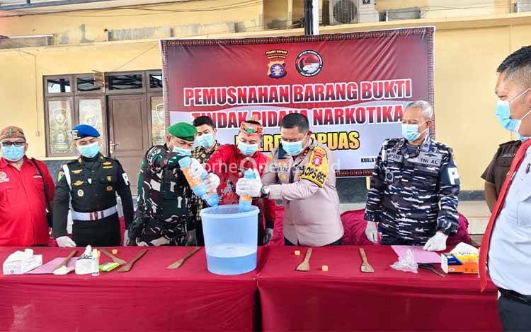 Polres Kapuas Musnahkan 96,46 Gram Sabu di Mako Polres