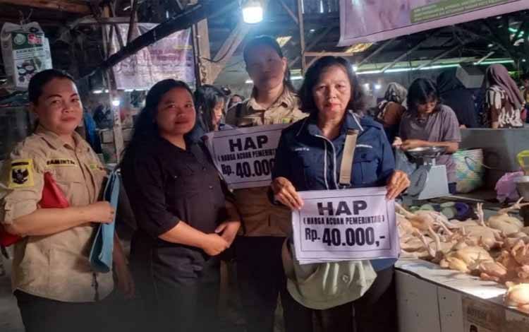 DPKUKMP Palangka Raya Pantau Opsar Ayam Broiler untuk Pastikan Harga dan Distribusi Tepat