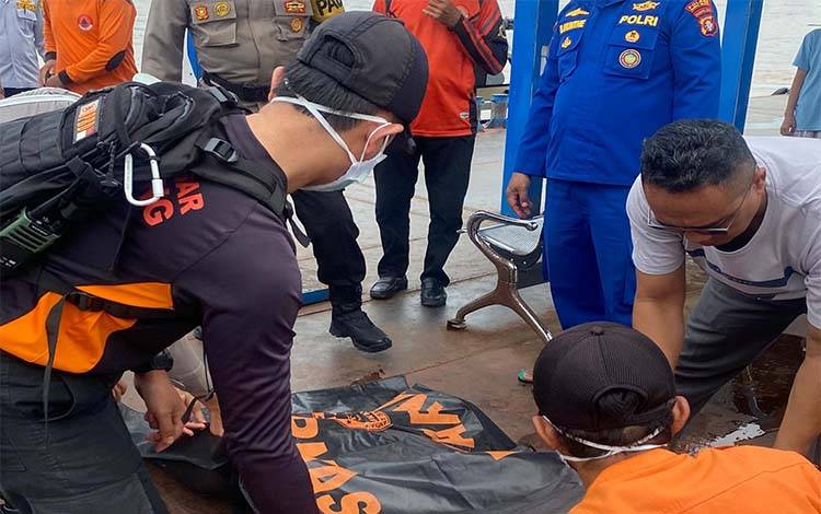 Balita Terjatuh dari Rumah Lanting di Barito Utara Ditemukan Meninggal di Sungai Barito