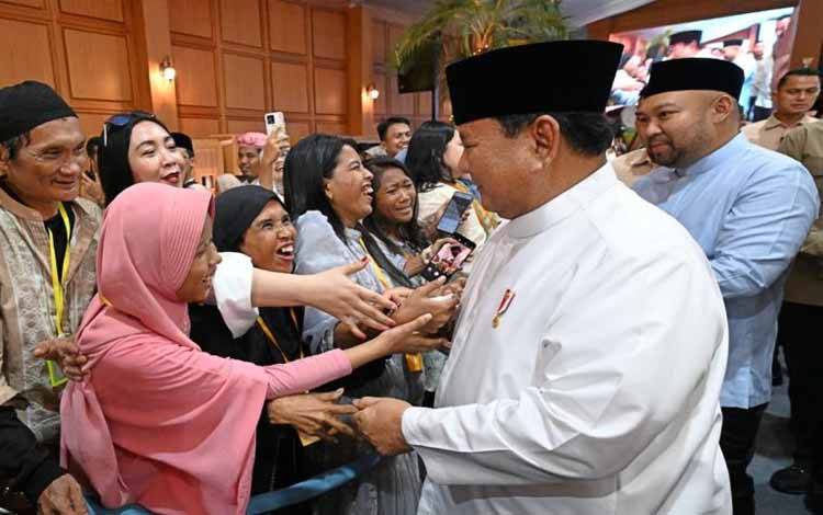 Cerita Warga Berlebaran dengan Presiden di Istana Negara