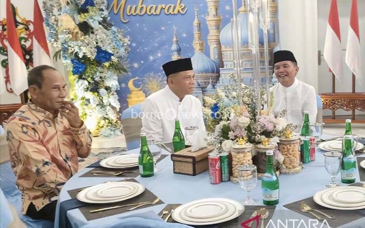 Gubernur Kalteng Sebut Idulfitri Pererat Kebersamaan dengan Masyarakat