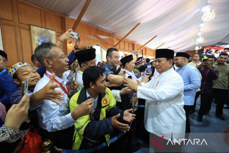 Open House Istana, Warga Antusias Bersalaman Langsung dengan Presiden Prabowo