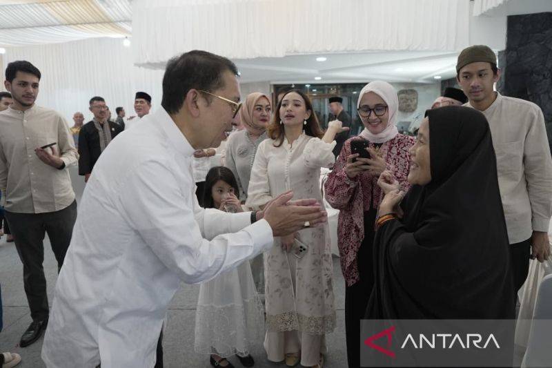 Menteri Kebudayaan Fadli Zon menghadiri acara silaturahmi pada Hari Raya Idul Fitri 1447 Hijriah. (ANTARA/HO-Kementerian Kebudayaan)